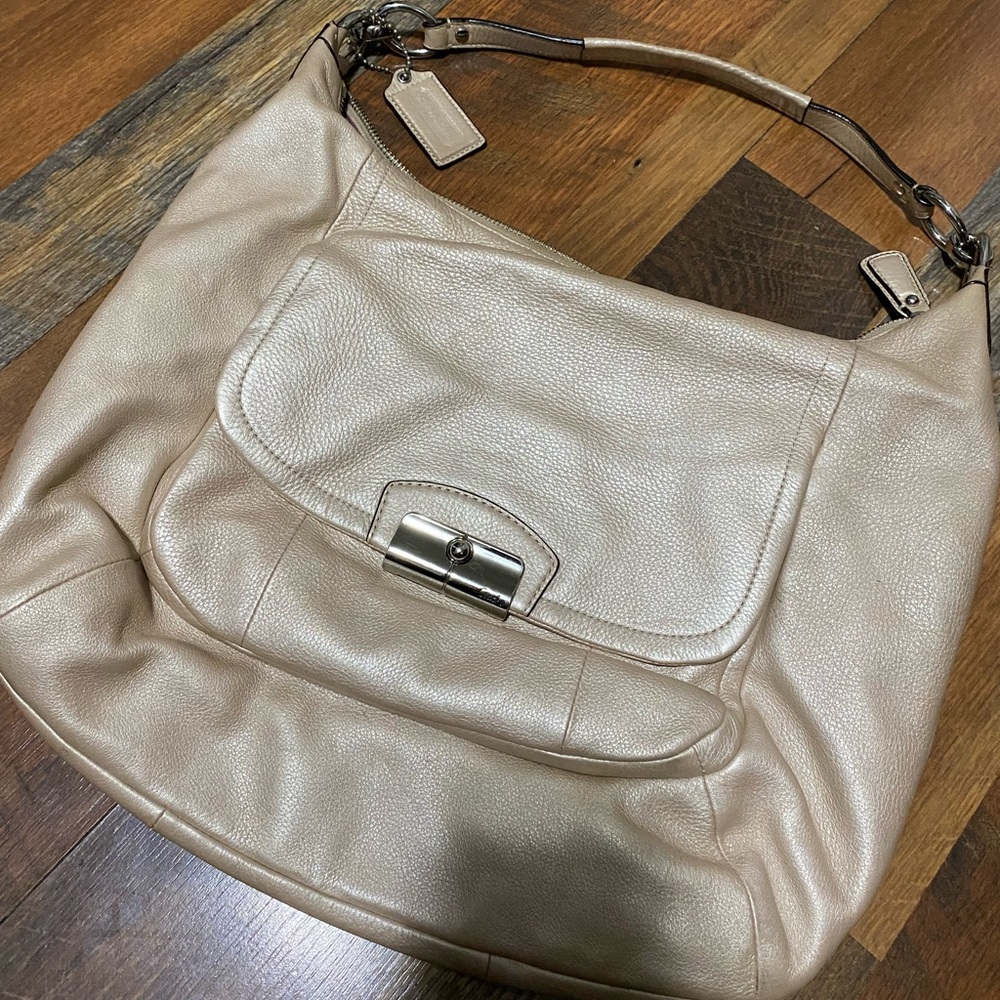 Light pink Coach bag